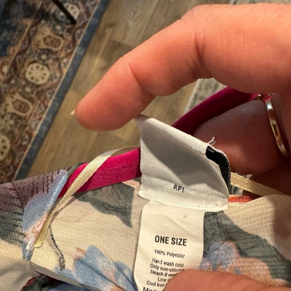 Women’s Kimono or Cover Up - Picture 3 of 4